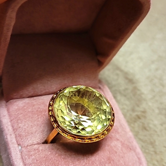 Jewelry - Vintage 14k peridot